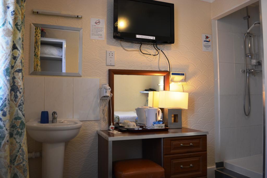 Falcon Hotel London Værelse billede