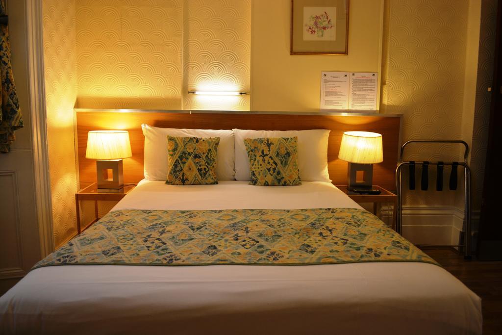Falcon Hotel London Værelse billede